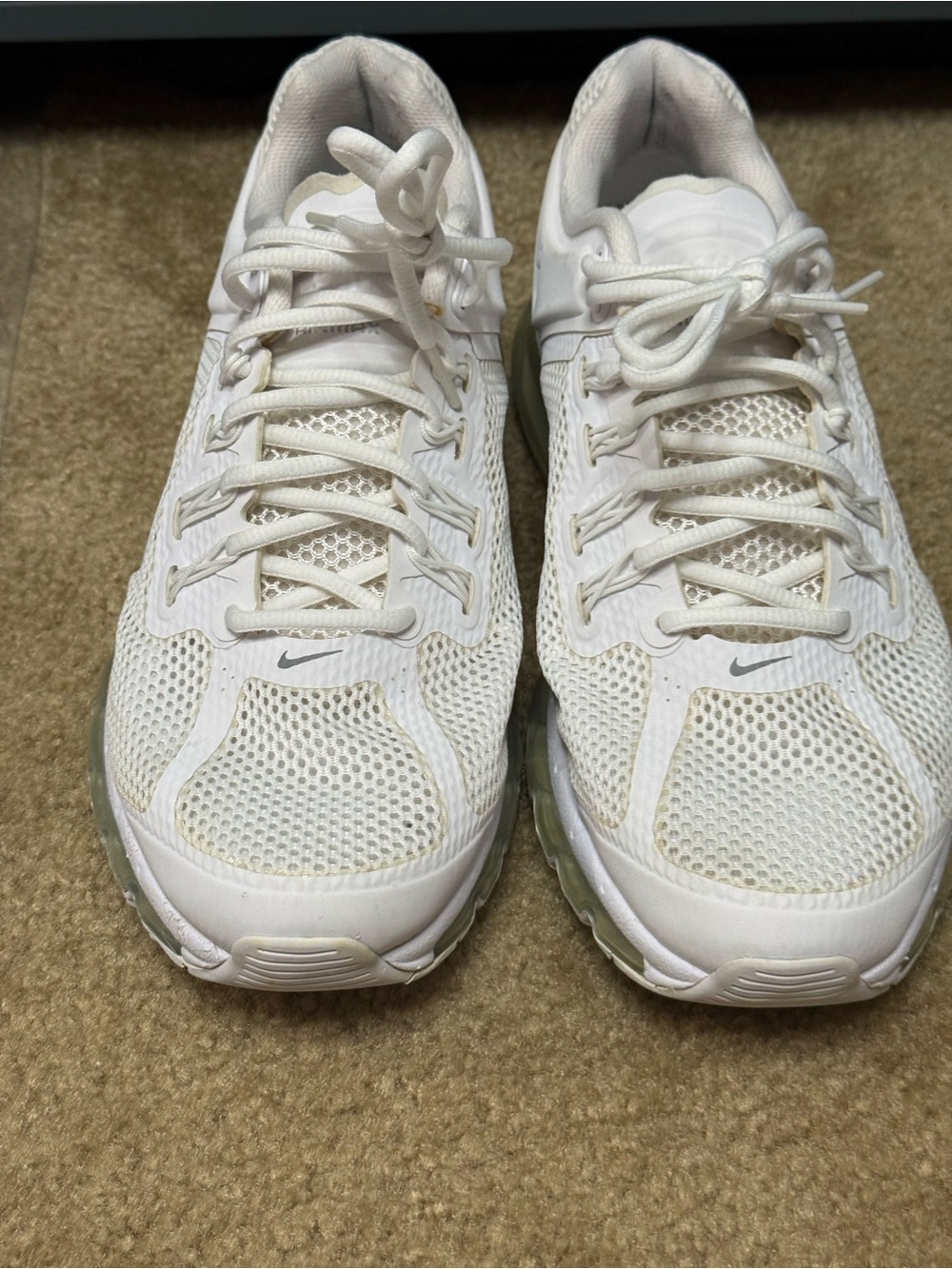 Nike Air Max 2013 "White Metallic Silver" sneakers in Men’s US 11.5